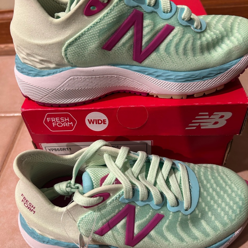 New Balance Fresh Foam Shoes - lime Green and Purple